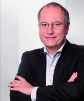 Johann C. Köber: Das große Handbuch der Stiftungen 