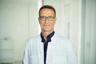 Anne Dr. med. Fleck, Jörn Dr. med. Klasen, Matthias Dr. med. Riedl, Silja Dr. med. Schäfer, Anne Fleck, Jörn Klasen, Matthias Riedl, Silja Schäfer: Die Ernährungs-Docs – Starkes Herz 