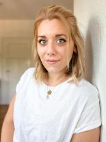 Kyra Groh: The Peppermint Hot Chocolate Dilemma 