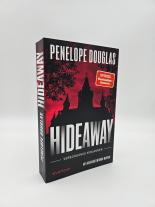 Christina Kagerer, Penelope Douglas: Hideaway – Verborgenes Verlangen 